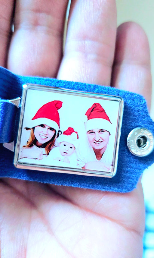 Great gift for any occation, gift for him or her. Picture on a tag which is in leather cover. Order today.&nbsp;