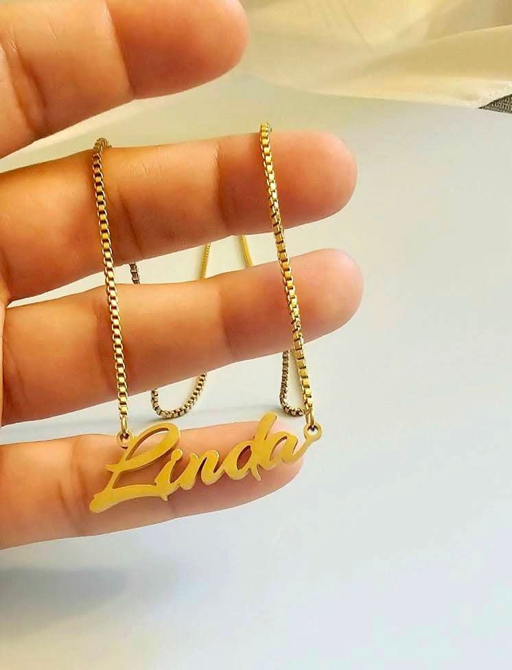 Curved Script Custom Name Necklace