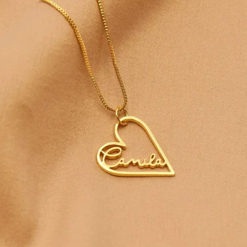 Minimilist Tiny Heart Name Necklace
