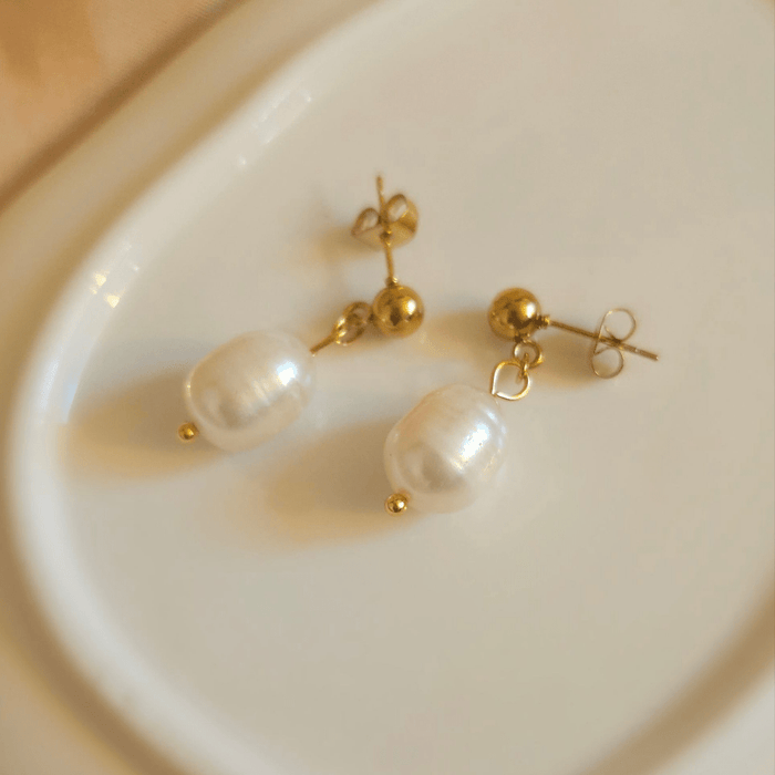 What Is the Best Bridesmaid Jewelry for Simple Wedding Jewelry?