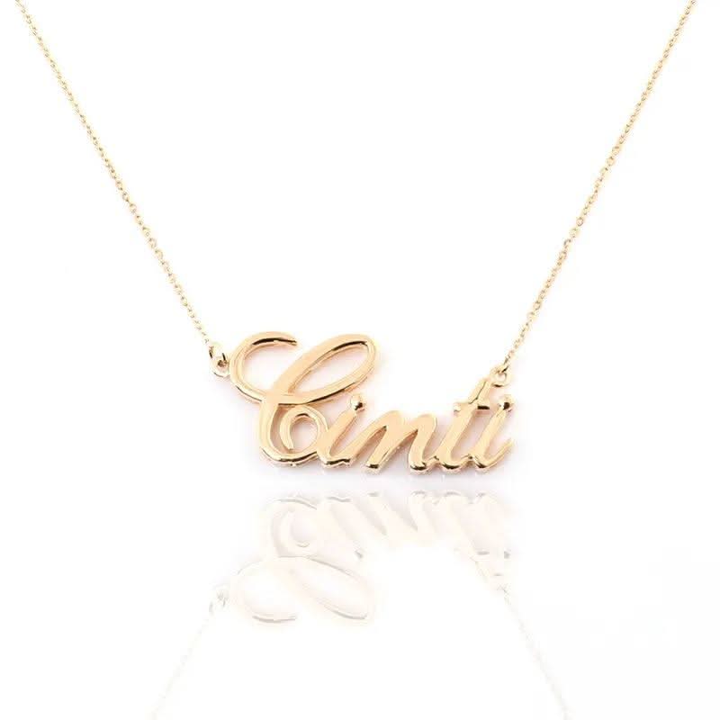 What Jewelry Gift Should I Buy for a Woman Who Likes Simple Gold Pieces?