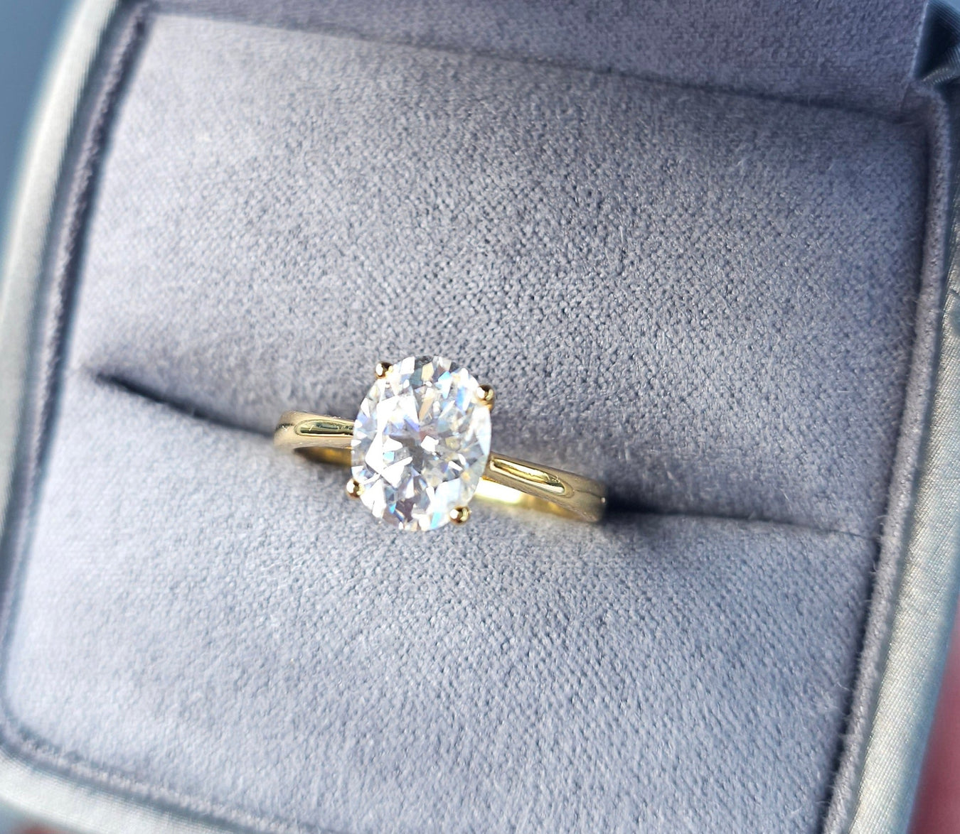 Discover our engagement rings collection with diamond rings, solitaire rings, and moissanite rings. Custom engagment rings.&nbsp;