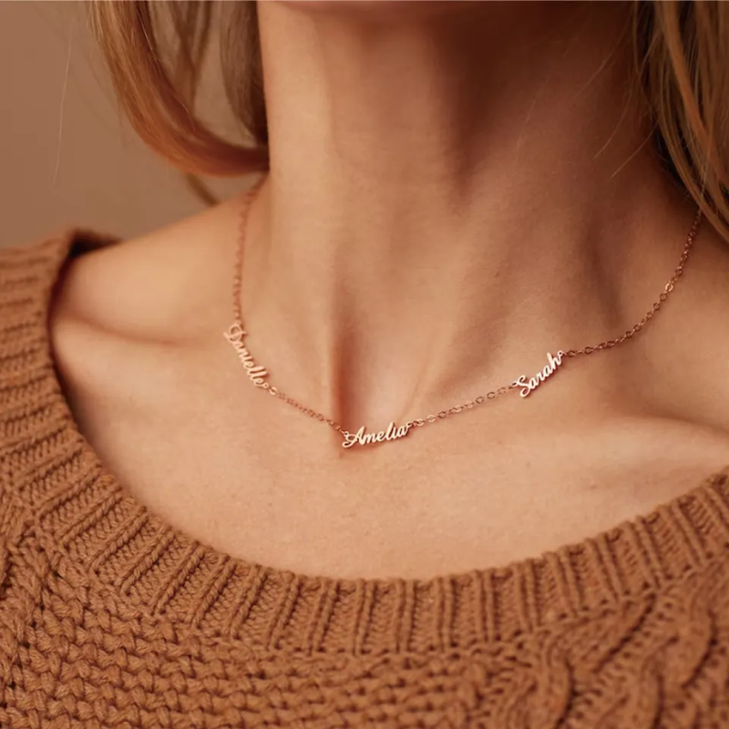 Multi Names Necklace Woman