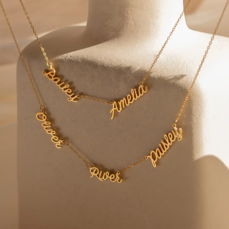 Multi Names Necklace Woman