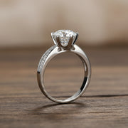 18K White Gold Round Cut Solitaire Engagement Ring