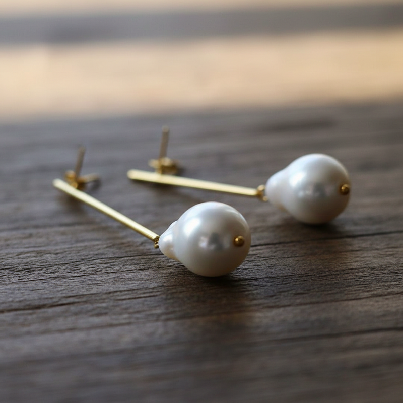 Boucles d'oreilles pendantes baroques d'eau douce en perles fines