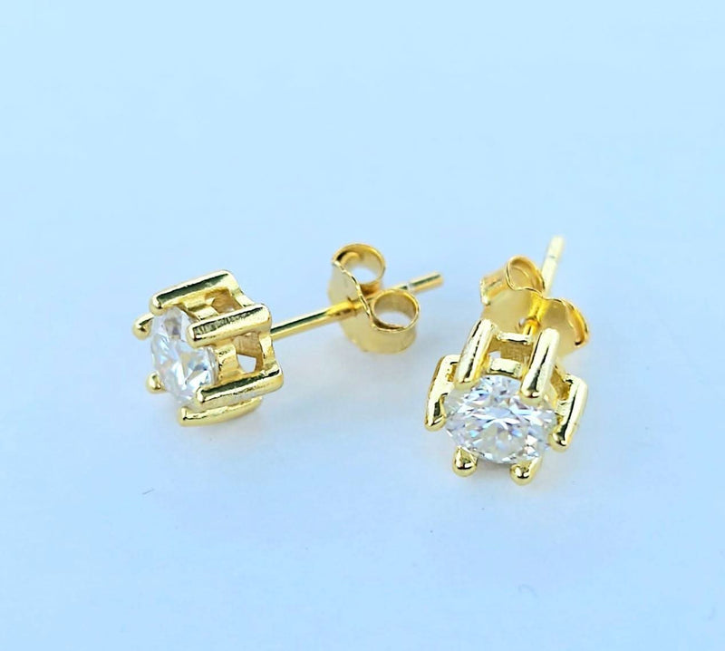 Round Cut Moissanite-Mossinate Earring-Sairahaz Jewelers