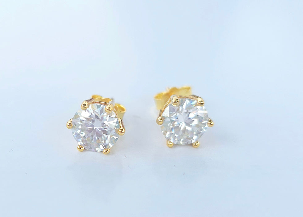 2 Carat Round cut Moissanite Earrings