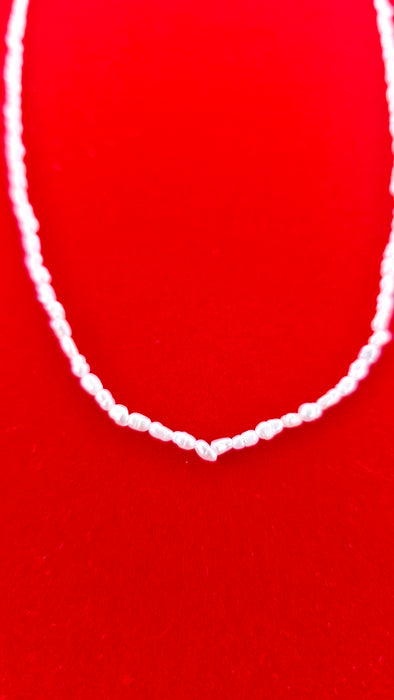 Minimilist Pearl Necklace Choker