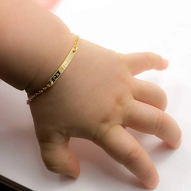 Bracelet de naissance gravé personnalisé en or, argent ou or rose