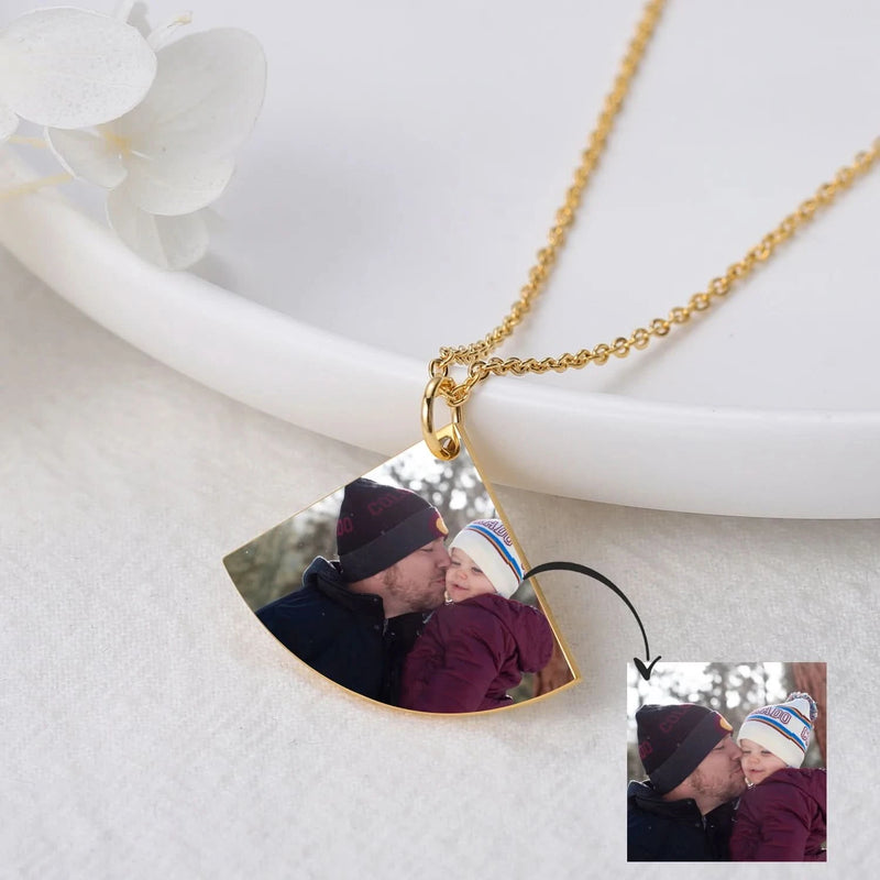 Picure Fan Pendent Caharm Necklace