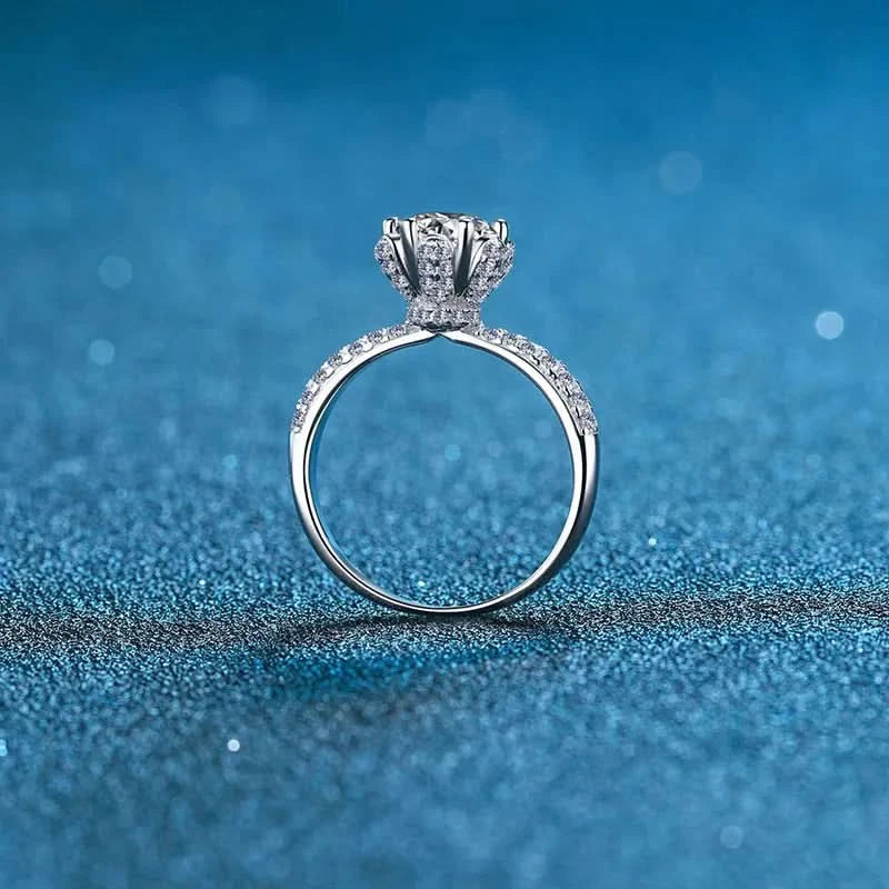 Round 1 Carat Moissanite Solitaire Engagment Ring