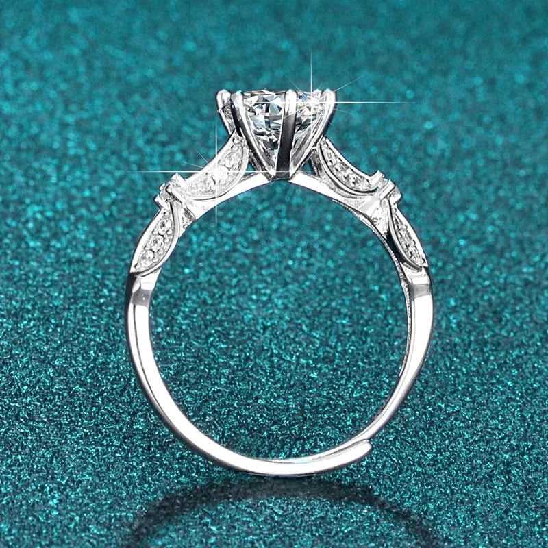 Round Cut Moissanite 1 Carat Solitaire Ring