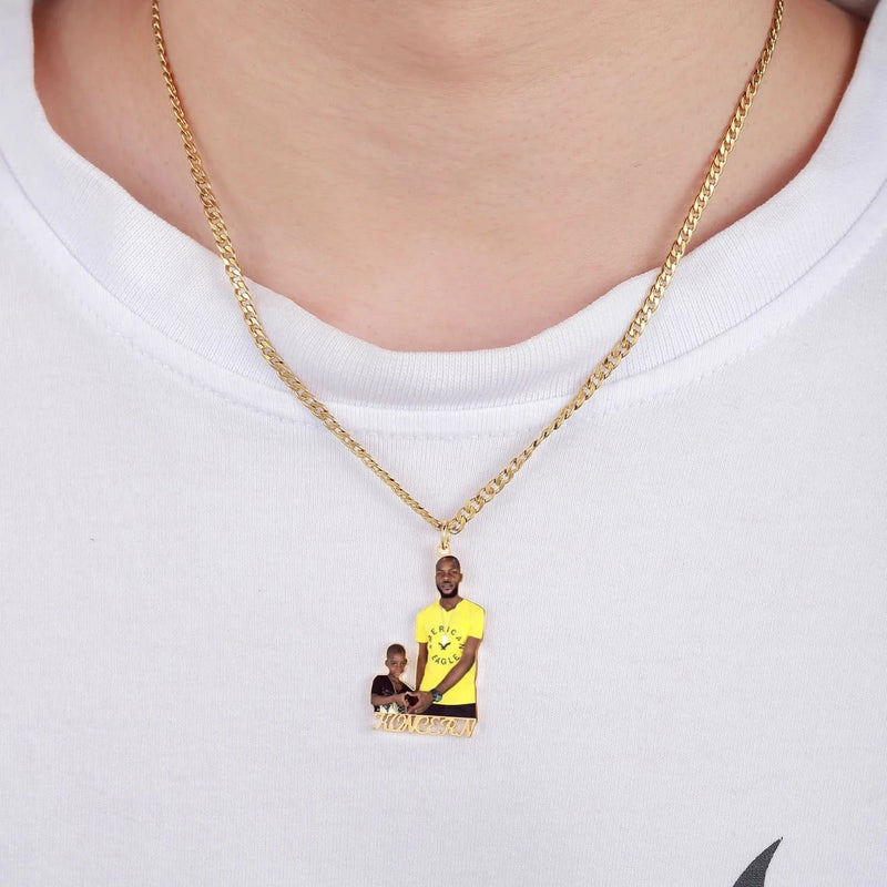 Picure Outline Pendent Necklace with Custom Name