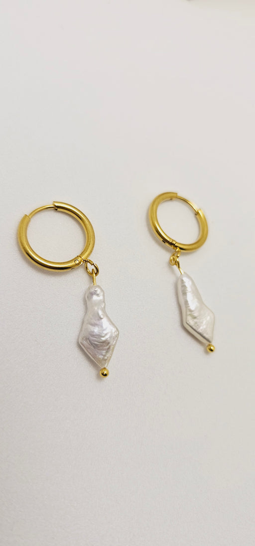 Pearl Earring Diamond Shape Baroque Pearl Drop Earrings, Closeup slight left